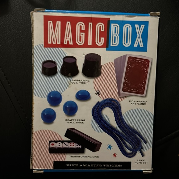 MAGIC BOX Five Amazing Tricks Set - Picture 2 of 3